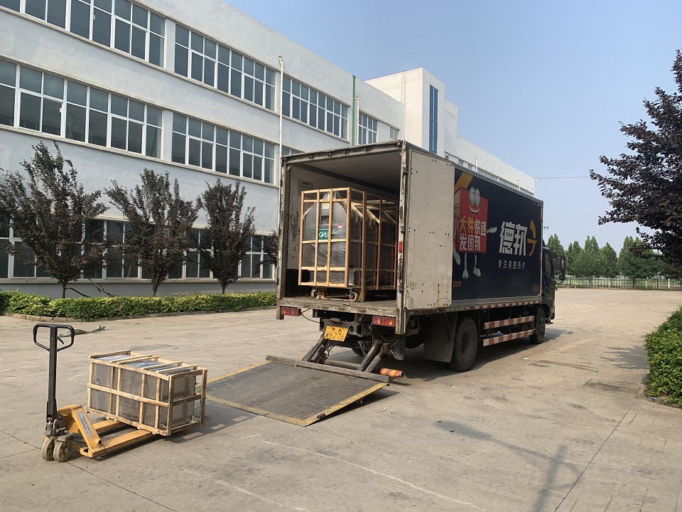 Machines in Jiamusi, Heilongjiang province shipped from Paul